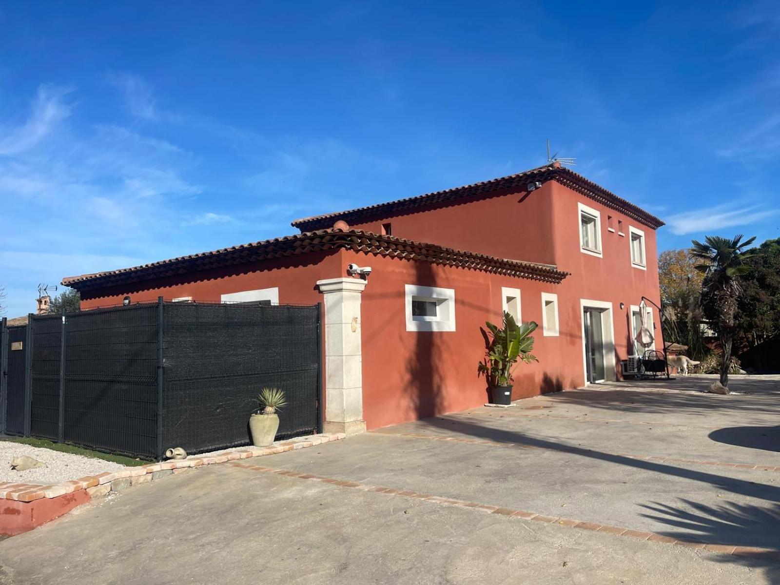 La Casa Bella Aparthotel Gignac-la-Nerthe Exterior foto